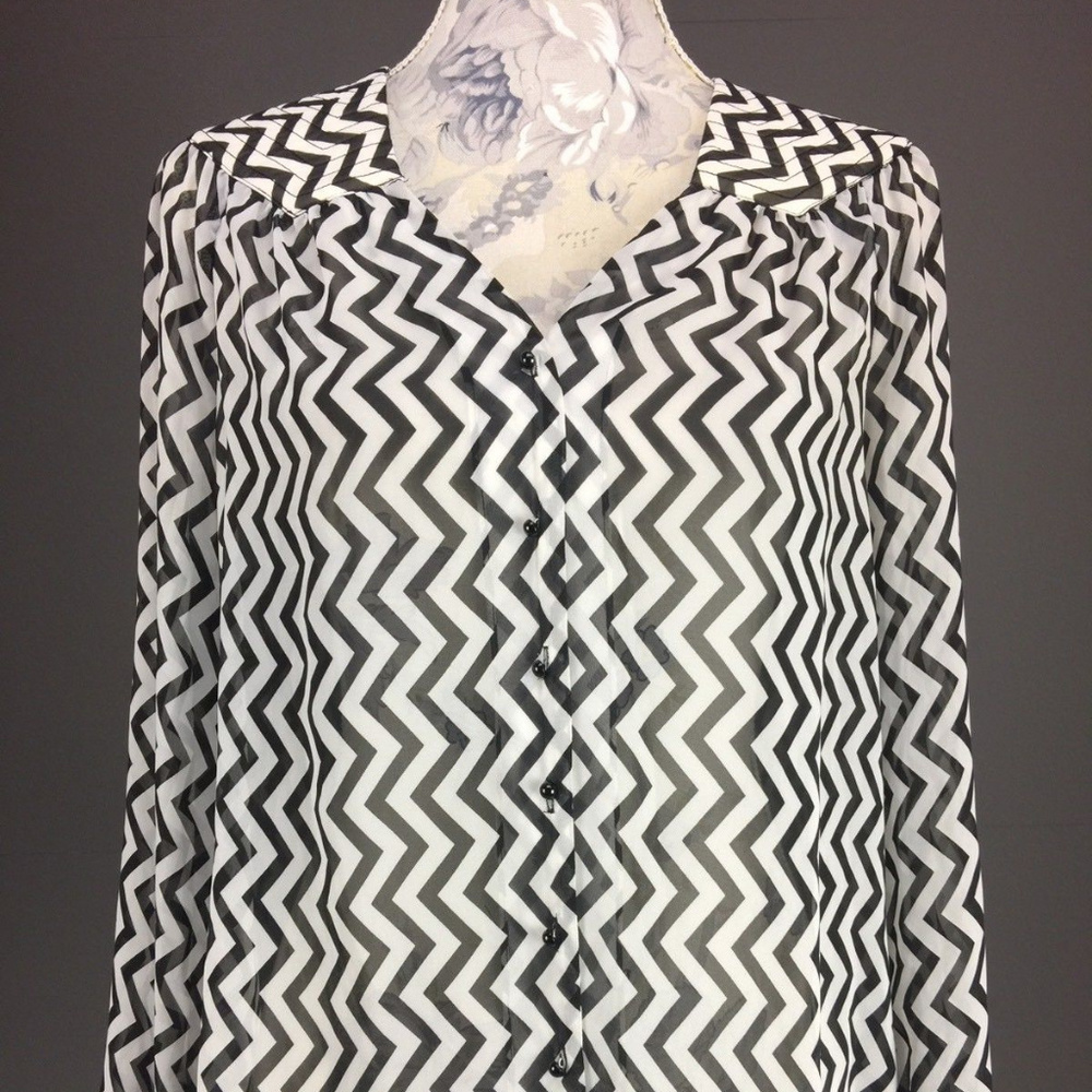 Bellatrix S Chevron Blouse Semi Sheer Button Top